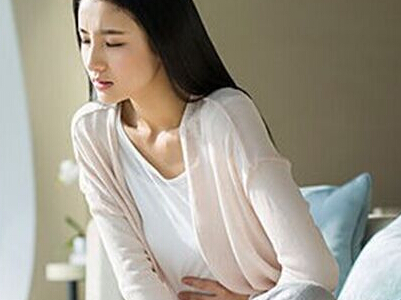 比如宫颈炎,宫颈糜烂等,都可能会让女性在月经前的时候,出现肚子疼痛