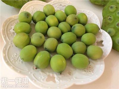 吃莲子的时候感到有苦味是因为莲子中间的青绿色胚芽没有清除