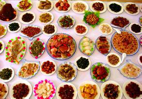 高胆固醇食物有哪些_胆固醇高的原因和危害_胆固醇高的食物排行榜